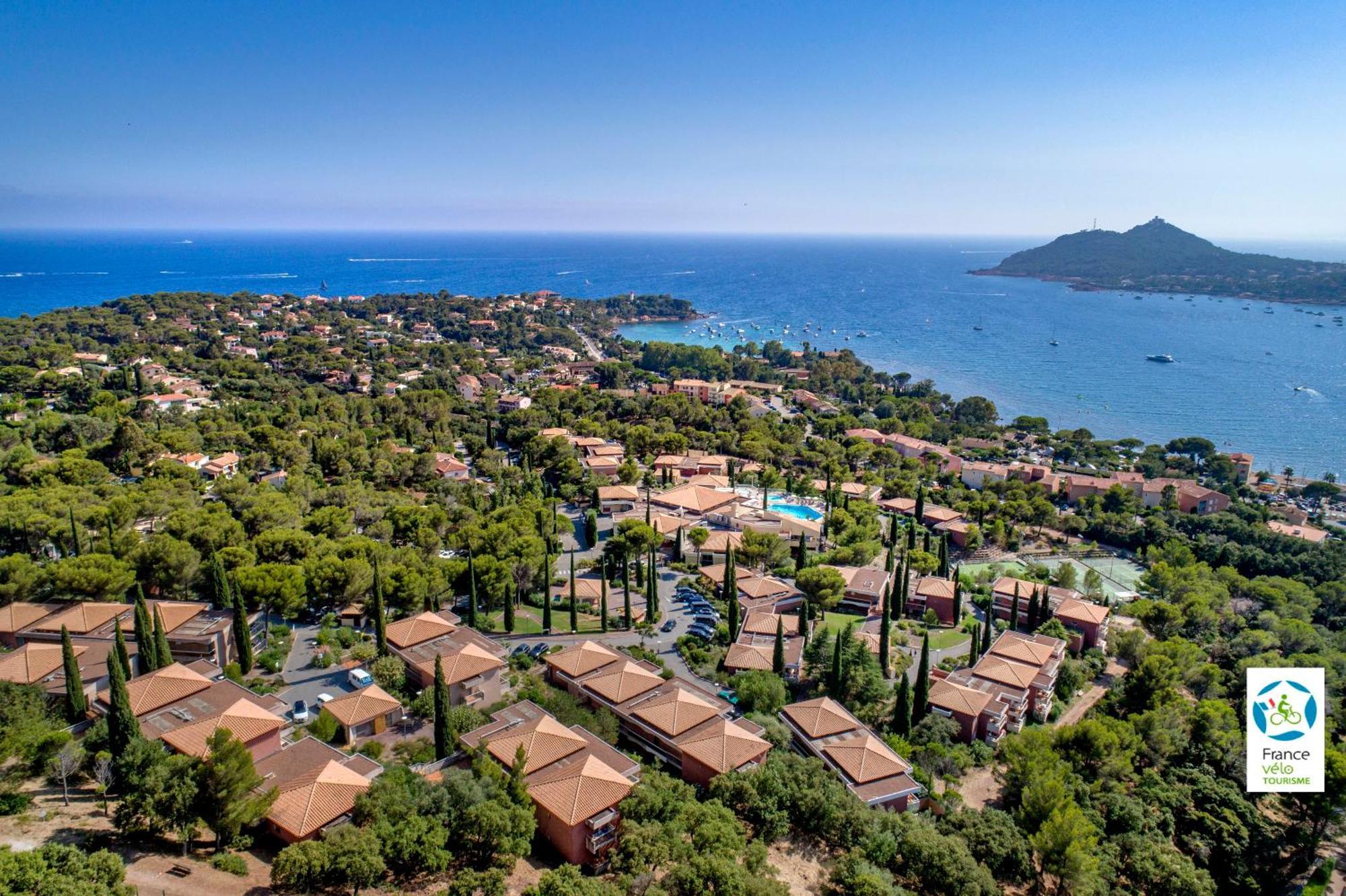 Village Club Les Mas De L'esterel אתר נופש